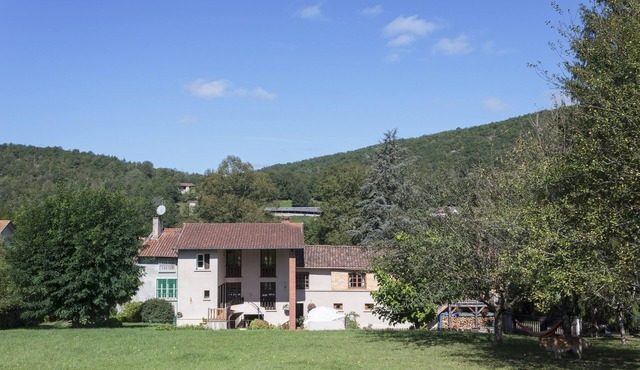 Large 18th Century Farmhouse With Pool And Large Garden