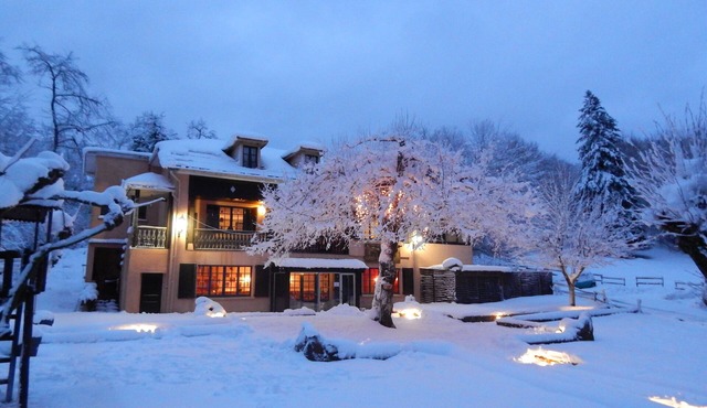 Large 19th century mountain house in fenced park, Pyrénées Emotions