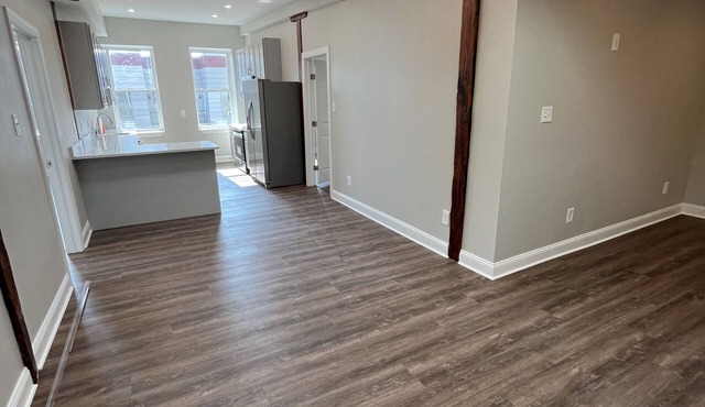 Large 2-bed 2-bath apartment with WiFi & AC in brilliant Fishtown Philadelphia -