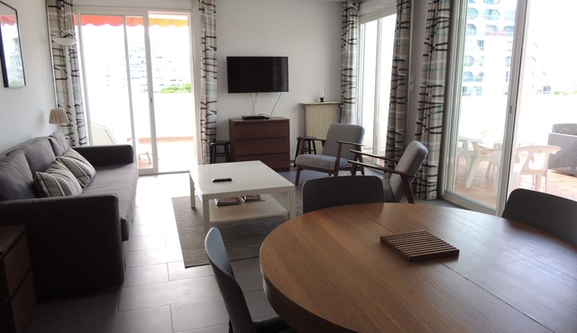 Large 2 room cabin of 60m2 in the city center