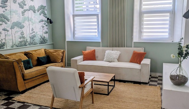 Large 20-person gite possible 28 on request. 4km from the sea