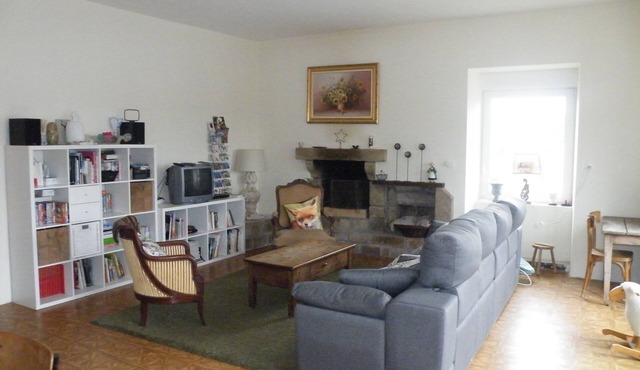 Large 200 M2 gîte, warm, family-friendly and convivial