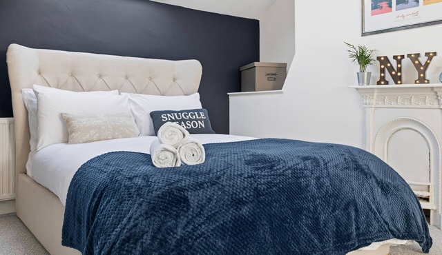 Large 3 bed house for professionals & families