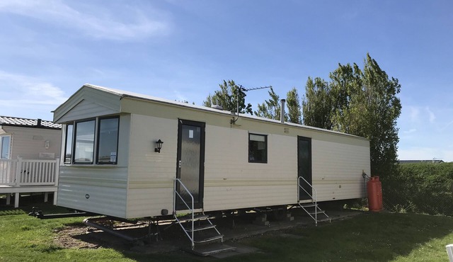 Large 3 bedroom caravan in camber sands family friendly holiday Park.