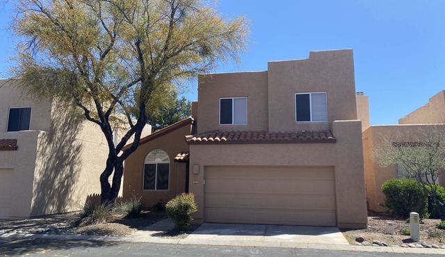Large 3 Bedroom Home-Mountain Views-Catalina Foothills