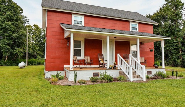 Large 3 bedroom home near wildlife refuge in eastern NC