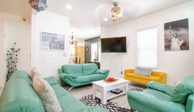 Large 3-Bedroom Retreat in North Bergen – The Ultimate NYC Escape!