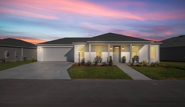 Large 3 bedroom with Golf Cart!