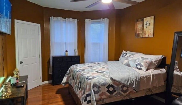 Large 3 brm 2 bth, Near EWR/NYC/Prudential Center and Penn Station