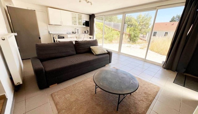 Large 3-room apartment 2 min from Orly