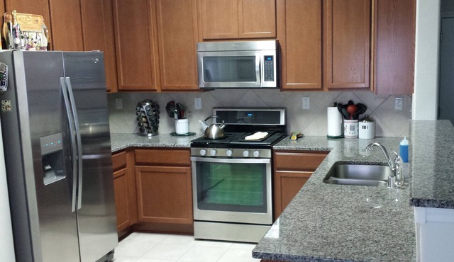 Large 4 bedroom! Just off the bypass