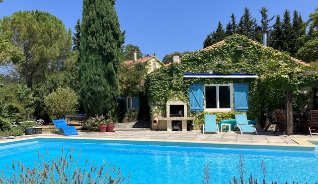 Large 4 bedroom villa with pool, in beautiful countryside near Carcassonne