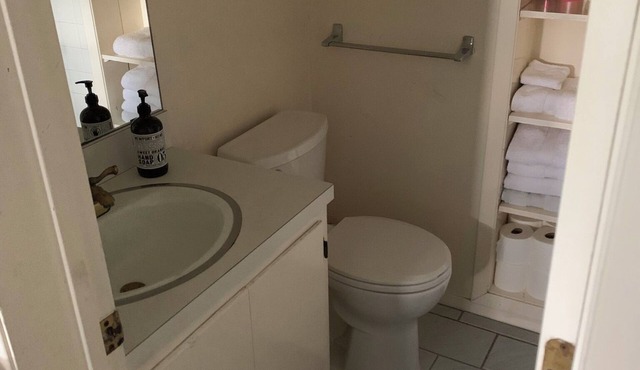 Large 4030 house, bedrooms, both with private bathrooms. Breakfast included pool