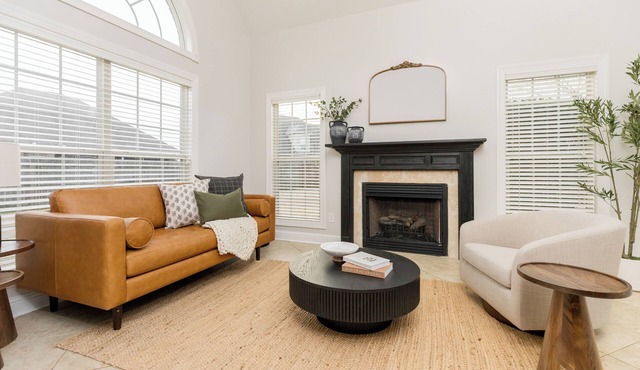 Large 4BR | Family Friendly | King Bed