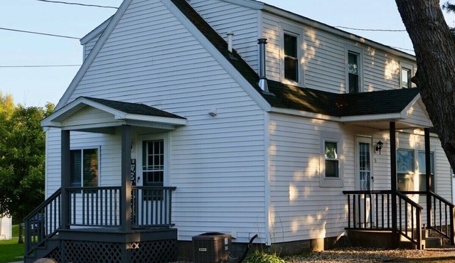 Large 4BR Lodge | Sleeps 12+
