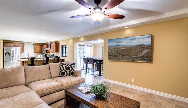 Large 4BR Pool Home Near Old Town, ASU, Baseball