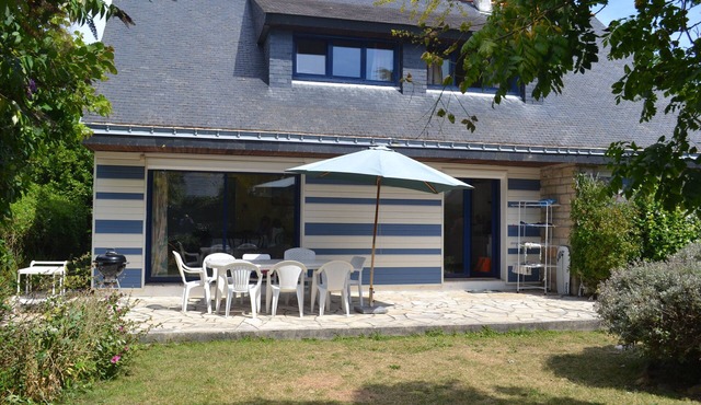 Large 5 Bedroom Villa, 100M Beach, Garden with Trees