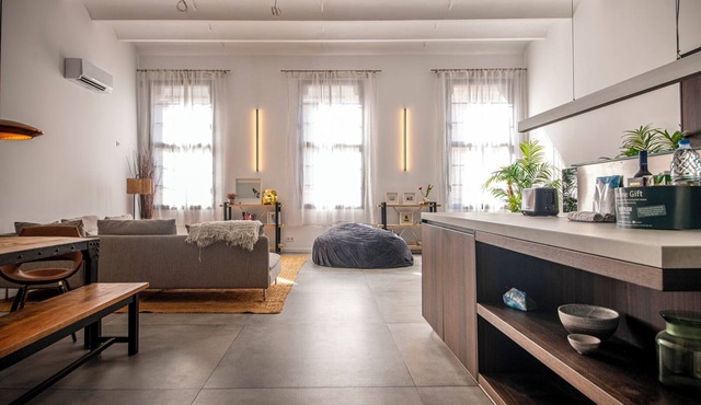 Large 5 Bedrooms Apartment in Poblenou - You Stylish
