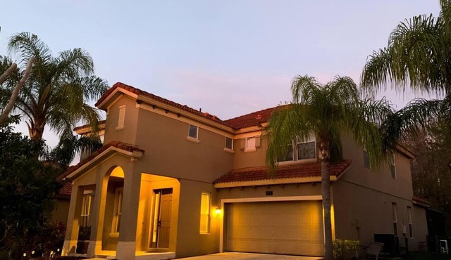 Large 6 Bedroom Home Near Disney World - Private Pool, Hot Tub and Grill