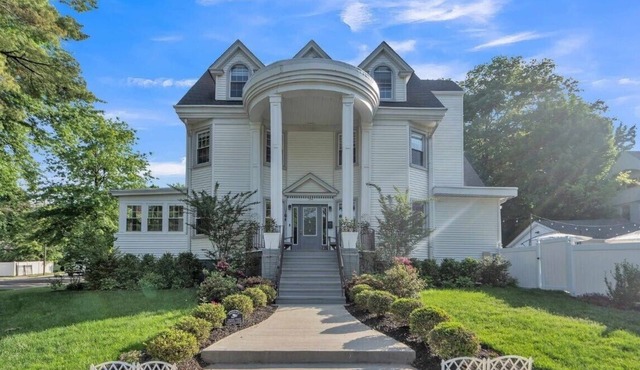 Large 6‑Bedroom Home Minutes From MetLife — World Cup 2026 Ready!