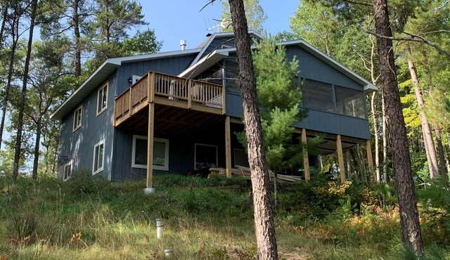 Large 6 BR home on clean lake in Northern WI