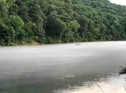Large 6BR Home on White River, WiFi, Sleeps 12