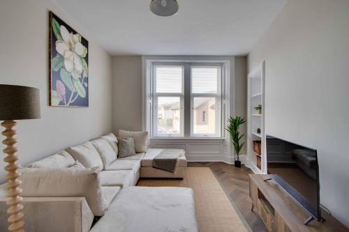 Large 6BR Home Parking Near Arbroath Beach