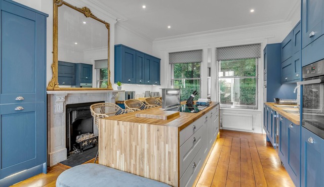 Large 6BR house | sleep 12 |Great views | Netflix | 500mps Wifi