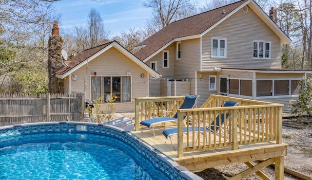 Large 6BR Shore Retreat w/Pool, Big Yard – Near Ocean City & Sea Isle Beaches