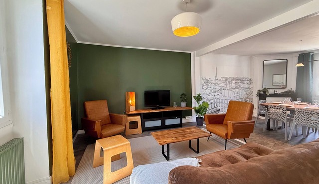 Large 9-bed apartment - Close to Disneyland Paris, Val d'Europe and Paris