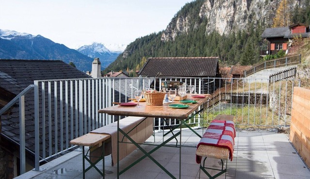 Large alpine house for 10 with panoramic view