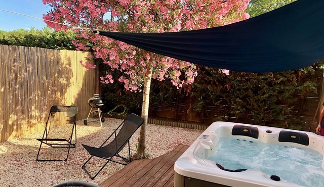 Large and beautiful apartment with Spa, 6 people, garden, all comfort