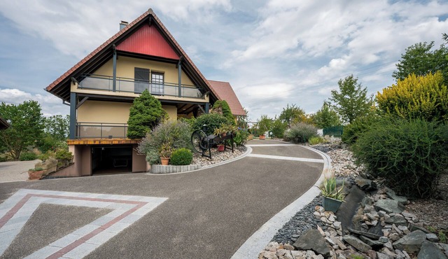 Large and beautiful detached house in a quiet and relaxing setting