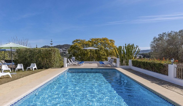Large and comfortable villa in Javea, on the Costa Blanca, Spain with private pool for 18 persons