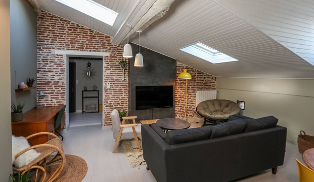 Large and cozy apartment in the heart of the city center