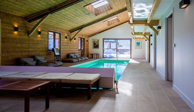 Large and friendly chalet with indoor pool