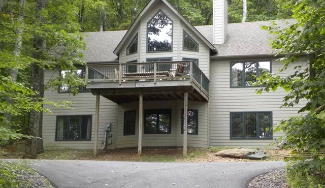 Large and Luxurious Exec 5BR Chalet