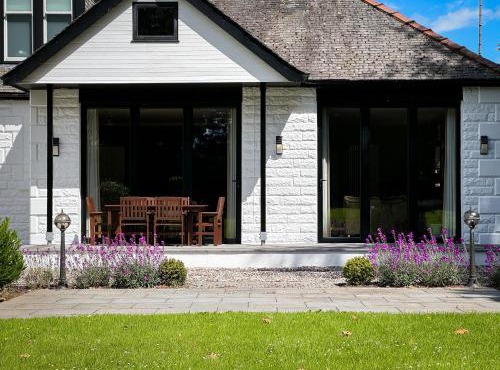 Large and luxurious country home near Glasgow