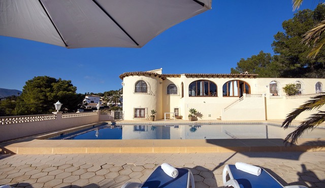 Large and nice villa in Calpe, on the Costa Blanca, Spain with private pool for 6 persons
