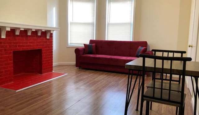 Large and private 3 bedroom and 1 bathroom apartment near Newark International Airport EWR and New York City