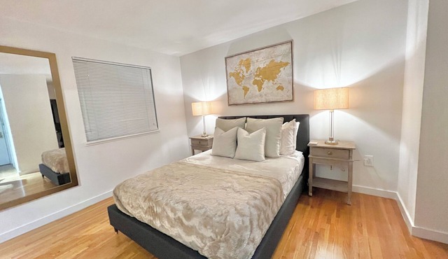 Large and Rare 4-bedroom apartment in amazing New York with WiFi, AC