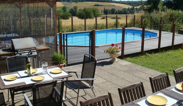 Large and spacious 6 bedroom 6 bathroom Farmhouse With Exclusive pool