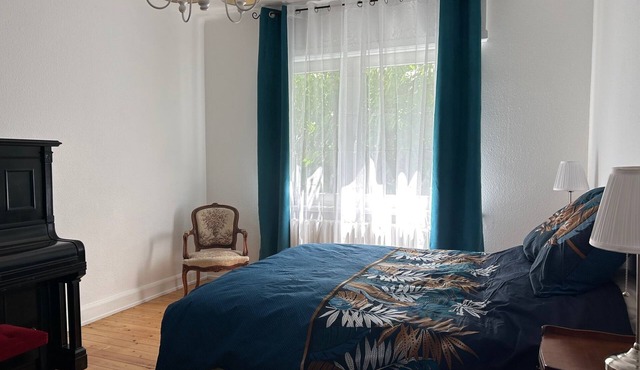 Large apartment 300m from Passerelle des 3 Pays, with balcony, garden, quiet location