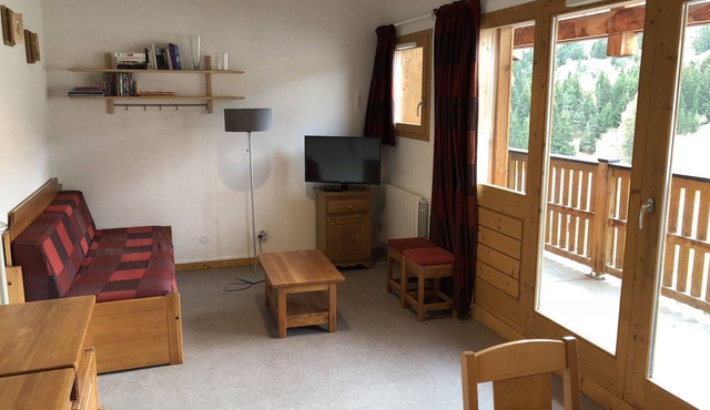 Large apartment 8 beds 58 m² At the foot of the slopes - South facing View of the slopes