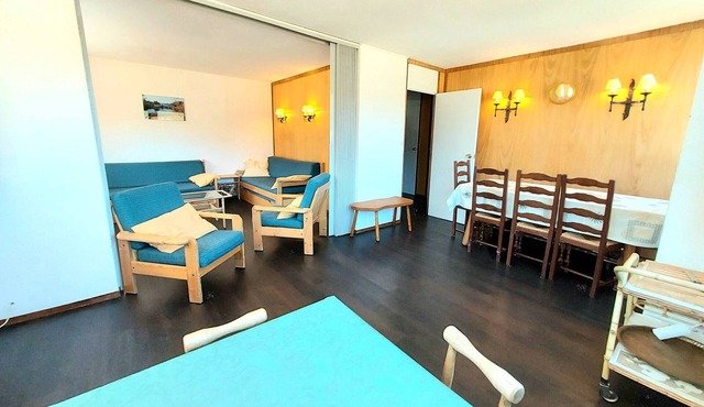 Large apartment for 8 in Plagne Centre, balcony, pets allowed