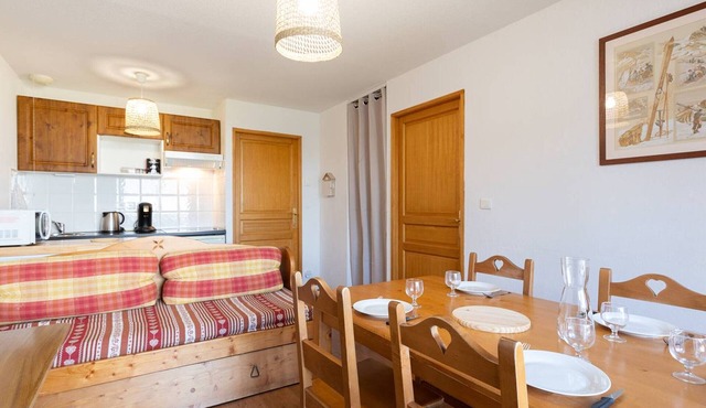 Large Apartment for 6 with Parking in Peyragudes