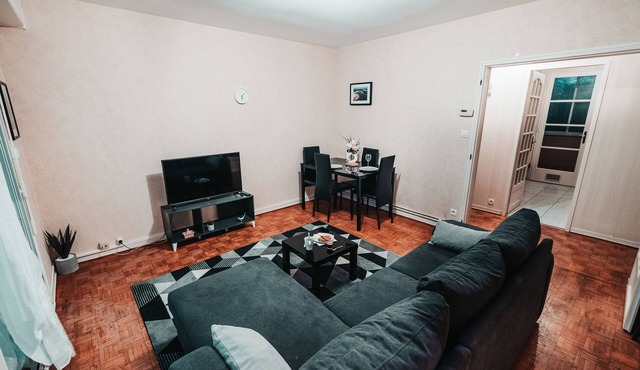 Large apartment in Lormont near Bordeaux center