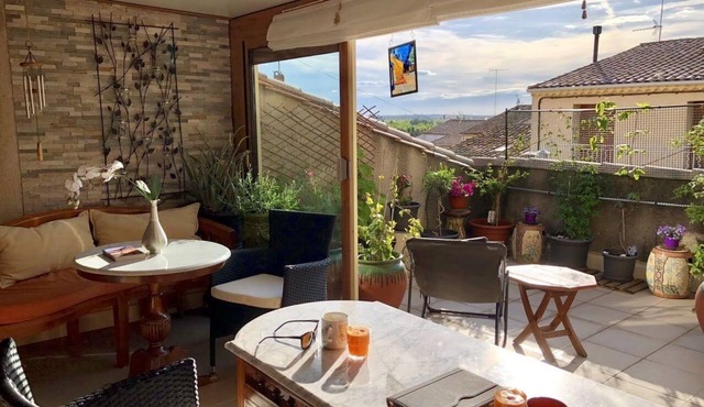 Large apartment in South wine village near beach - character yet modern