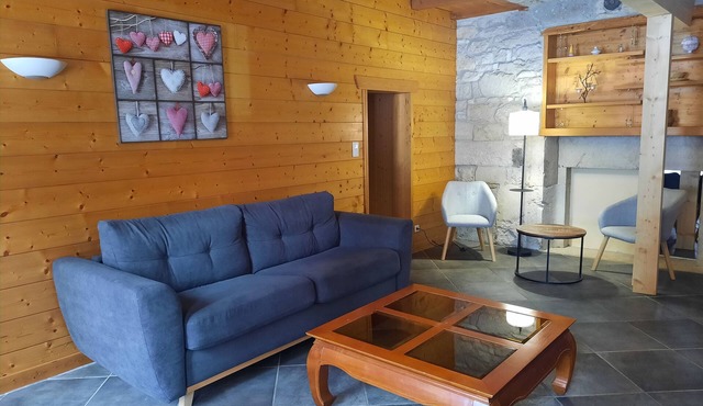 Large apartment in village center with direct access to ski and hiking trails