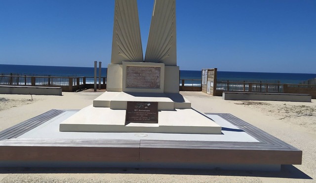 Large apartment with terrace in Mimizan plage